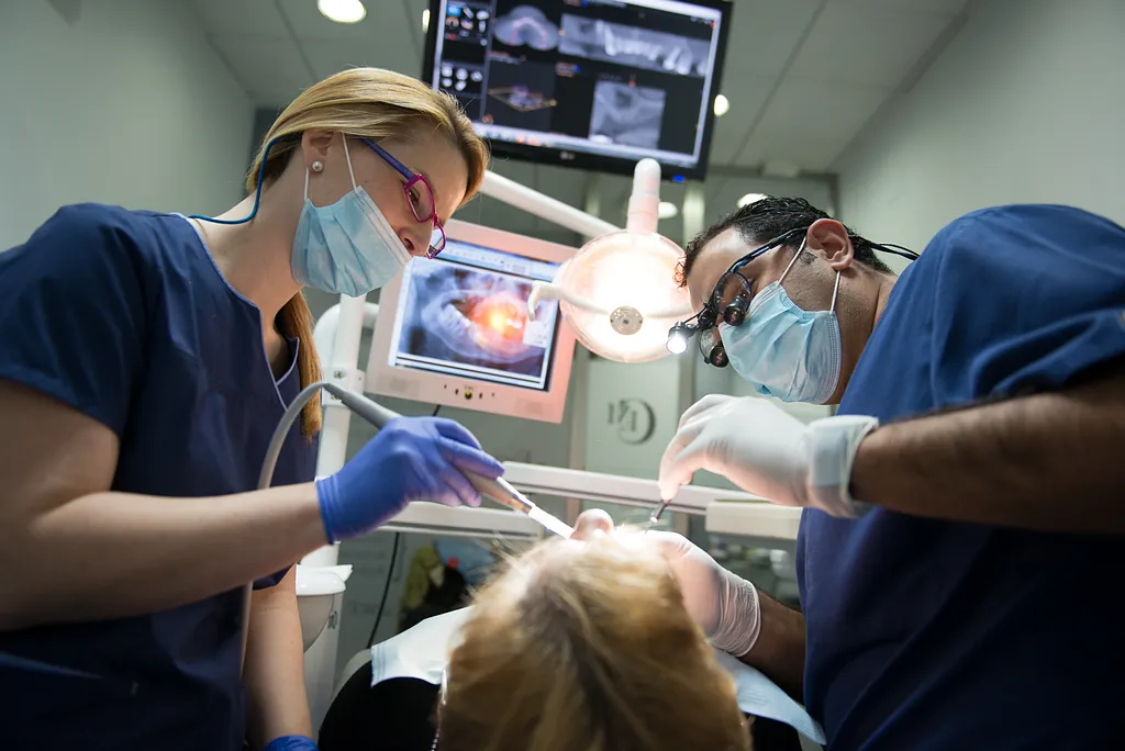 Dental Implantologie dres cobo y mumpao